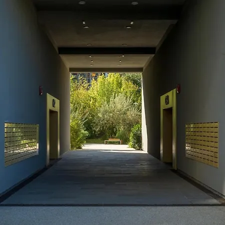 Stylish New Building Herastrau * Bükreş