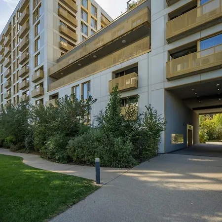 Stylish New Building Herastrau דירה